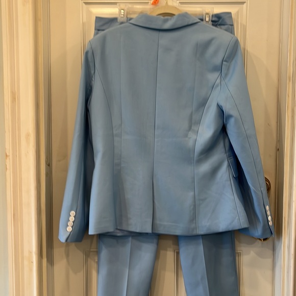 Baby blue suit - Picture 4 of 4